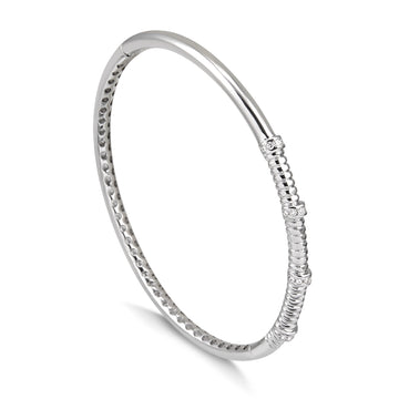 Pulseira bracelete detalhes com cravação com banho de ródio branco