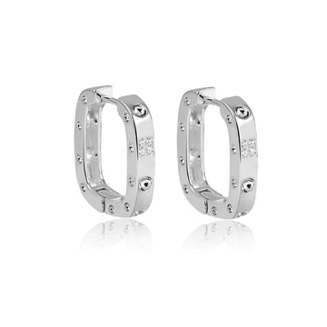 Brinco argola quadrada com detalhes M com banho de ródio branco