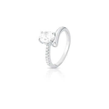 Anel prata 925 com zircônia oval cristal, detalhe cravejado com banho de ródio branco