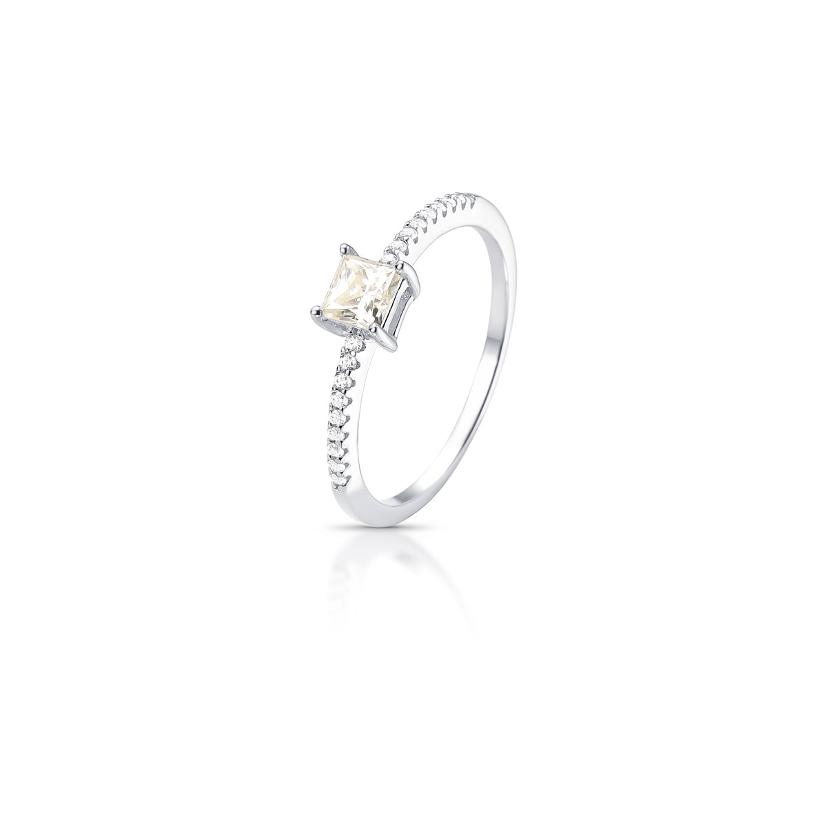 Anel MOISSANITE quadrado em prata 925