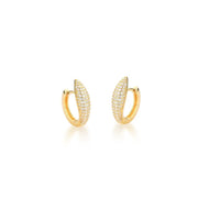 Brinco argola menor cravejada estilo gota com pé alto e banho de ouro 18k