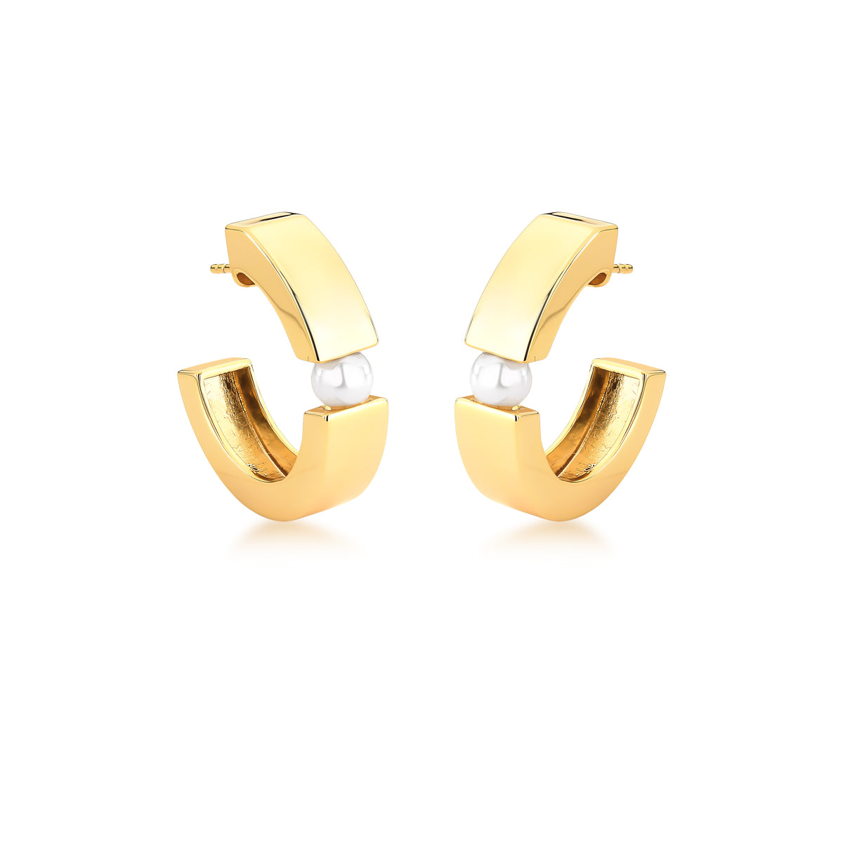 Brinco argola lisa larga com pérola central com banho de ouro18k