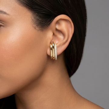 Brinco ear hook triplo liso e cravejado com banho de ouro 18k