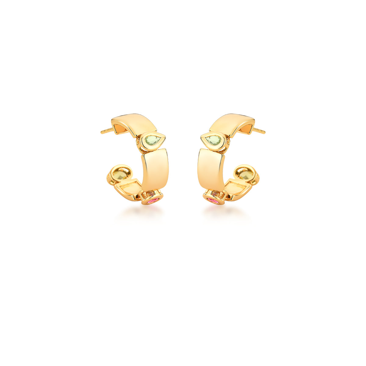 Brinco argola placas lisas com detalhes coloridos e banho de ouro 18k