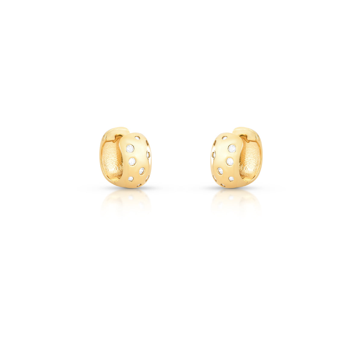 Brinco argola quadrada larga com pontos de luz menor com banho de ouro 18k