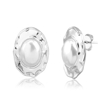 Brinco oval orgânico com pérola com banho de ródio branco