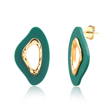 Brinco orgânico resina verde com banho de ouro 18k