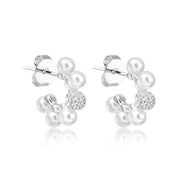 Brinco argola pérolas com oval cravejado com banho de ródio branco