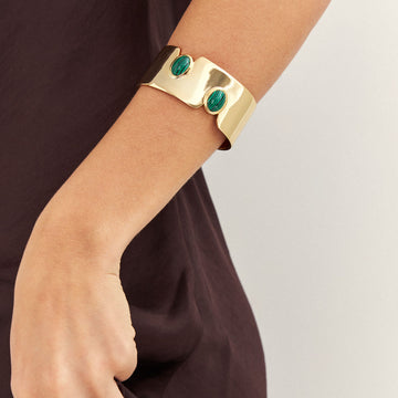 Pulseira bracelete largo com ovais malaquita