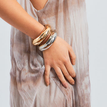 Pulseira bracelete maxi abaloado liso com banho de ródio branco