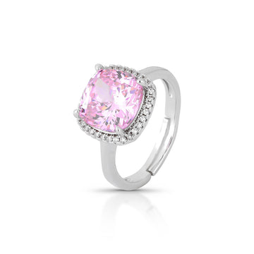 Anel quadrado zircônia rosa e entorno cravejado com banho de ródio branco