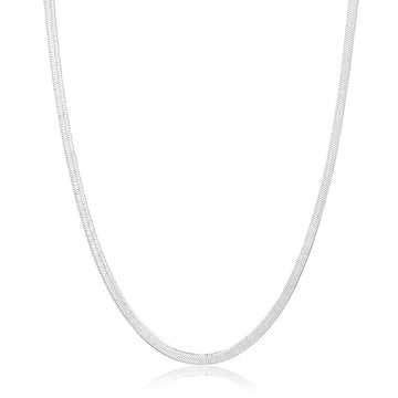 Colar fita laminada longo com banho de ródio branco