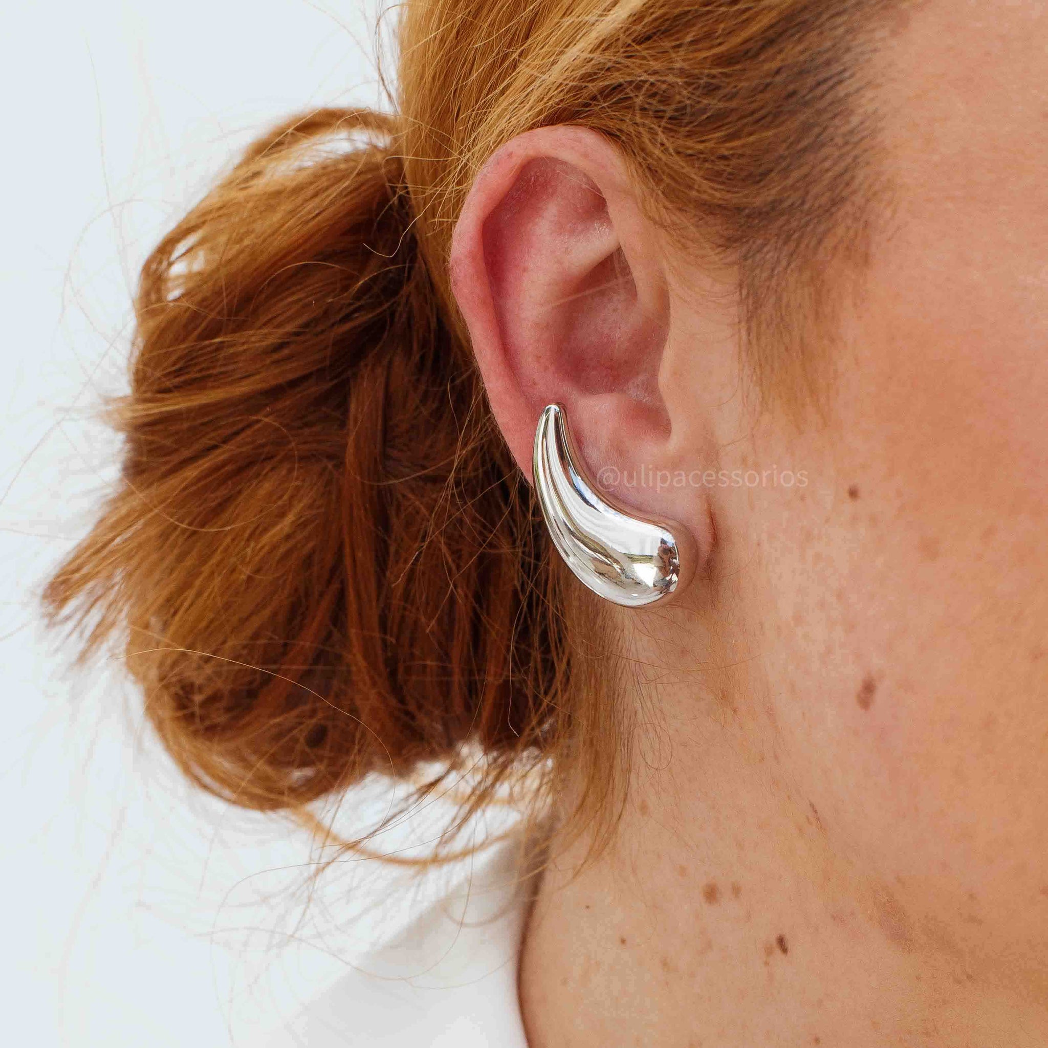 Brinco ear cuff liso gota em ródio branco