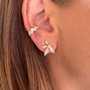 Brinco meia flor cravejada com banho de ouro 18k