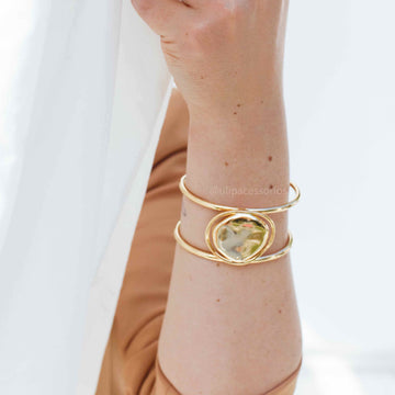 Pulseira Maxi bracelete oval liso com banho de ouro 18k