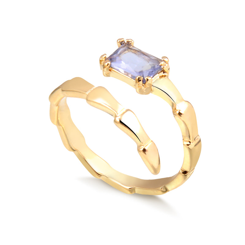 Anel escamas lisas envolvente e retangulo tanzanita e banho de ouro 18k