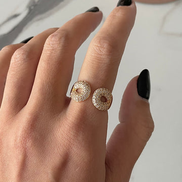 Anel aberto vazado cravejado com banho de ouro 18k