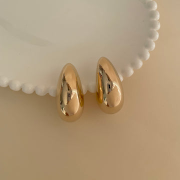 Brinco maxi argola gota abaloada dourado