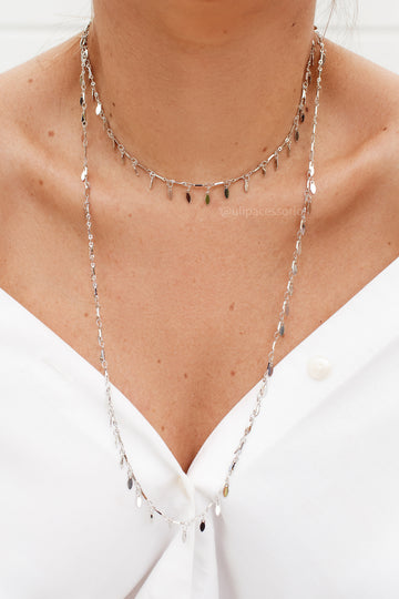 Colar choker gotas lisas com banho de ródio branco