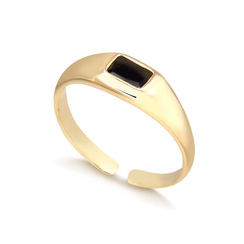 Anel com retângulo preto com banho de ouro 18k