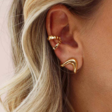 Piercing duplo escamas lisas com banho de ouro 18k