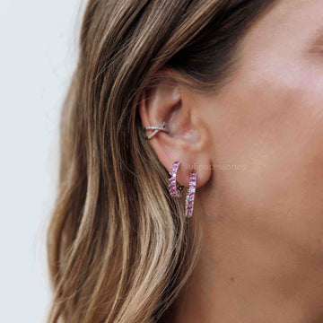 Brinco argola zircônia turmalina rosa com banho de ródio branco