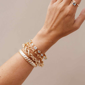 Pulseira elos estilo nó dourada