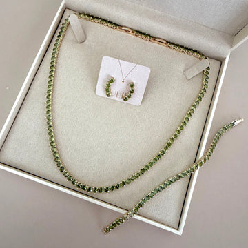 Pulseira riviera 3 garras 4MM com zircônia na cor peridoto com banho de ouro 18k
