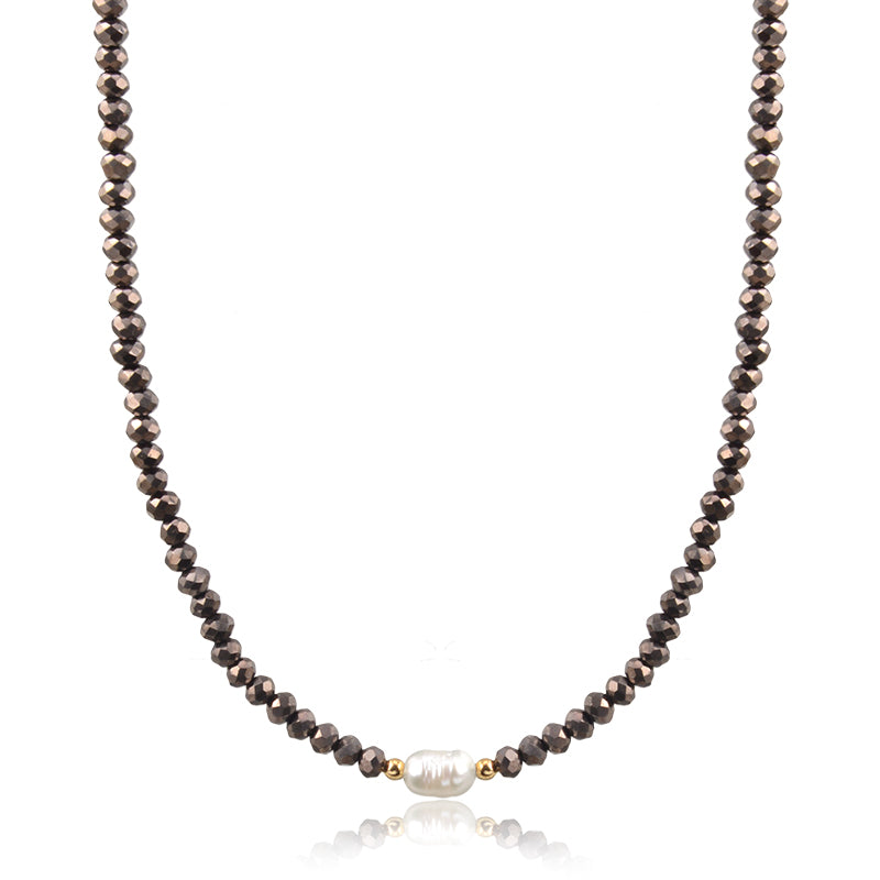 Colar cristal marrom com pérola com banho de ouro 18k