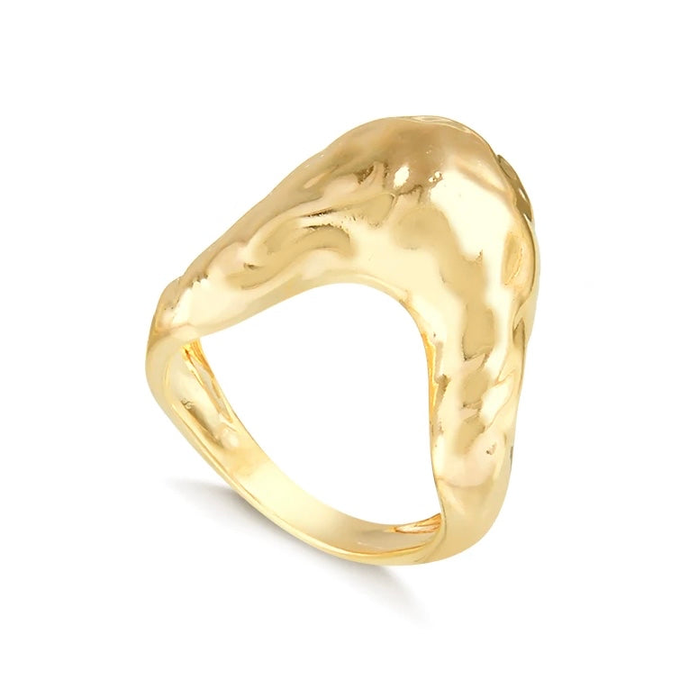 Anel orgânico ondulado com banho de ouro 18k