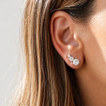 Brinco ear cuff em prata 925  3 pedras MOISSANITE de 7mm e 1,2 quilates