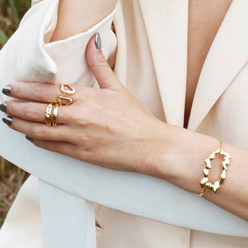 Pulseira bracelete orgânico vazado com banho de ouro 18k