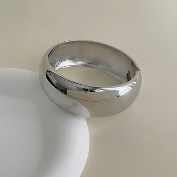 Pulseira bracelete maxi abaloado com banho de ródio branco