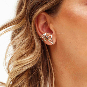 Brinco ear cuff vazado em ródio branco