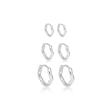 Trio de brincos argolinhas slim onduladas lisas com banho de ródio branco