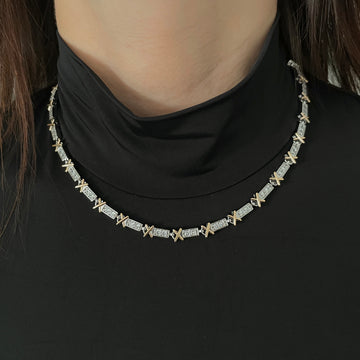 Colar riviera com detalhe x dourado e banho de ródio branco
