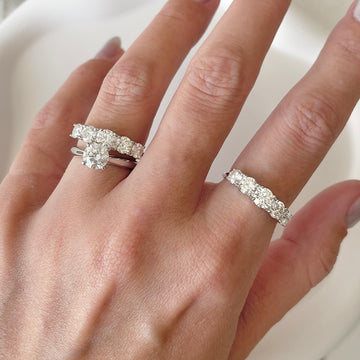 Anel MOISSANITE meia aliança LUXO 5ct em prata 925