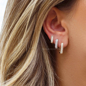 Brinco argola retangular cravejada G cravejada