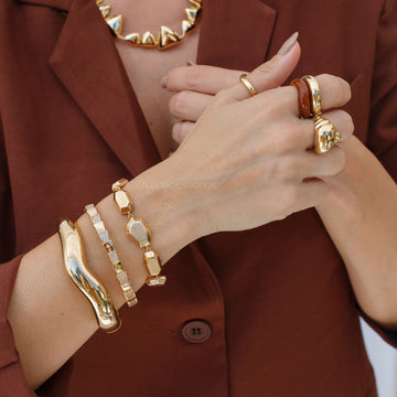 Pulseira bracelete escamas lisas e cravejadas com banho de ouro 18k