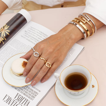 Pulseira bracelete prego liso em aço dourado