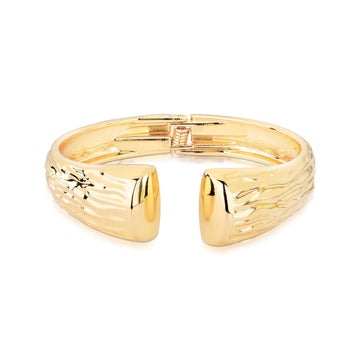 Pulseira bracelete texturizado aberto com banho de ouro 18k