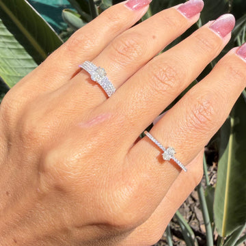 Anel MOISSANITE slim com pedra oval e banho de ródio branco