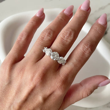 Anel prata 925 MOISSANITE meia aliança maxi 8mm 2.0 quilates