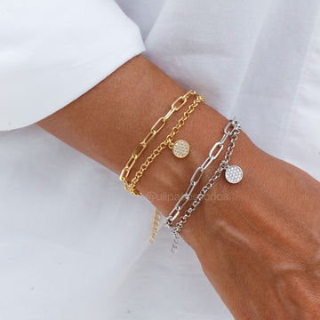 Pulseira dupla elos com pingente oval cravejado com banho de ouro 18k