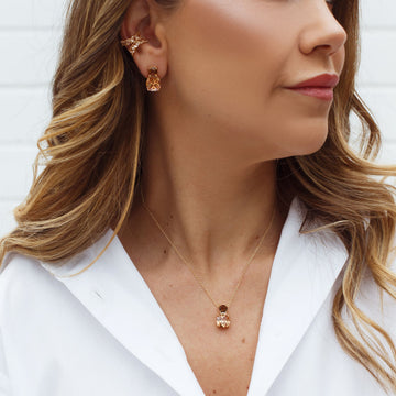 Conjunto quadrado com champanhe e café com banho de ouro 18k