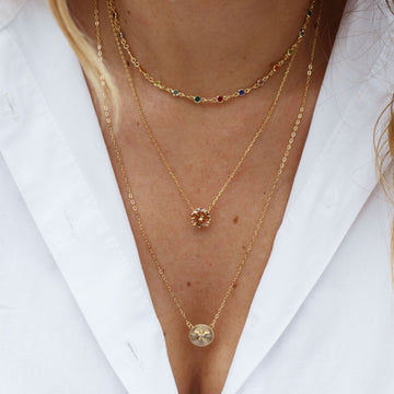 Colar choker colorida com banho de ouro 18k