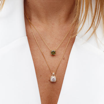 Colar solitário oval 8mm com zircônia peridoto e banho de ouro 18k