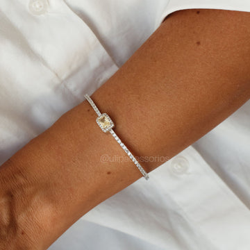 Pulseira bracelete retângulo com zircônia na cor citrino e banho de ródio branco