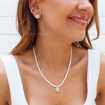 Conjunto pérola com pingente quadrado citrino e banho de ródio branco