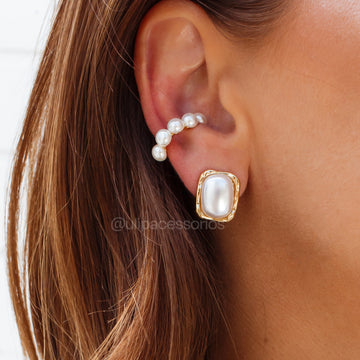 Brinco pérola retangular com banho de ouro 18k